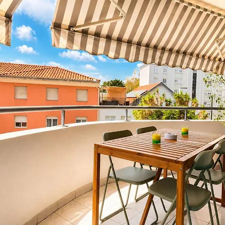 La Terrasse Bleue-parking Couvert-2 Min Plage-juan Les Pins Apartment
