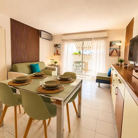 La Terrasse Bleue-parking Couvert-2 Min Plage-juan Les Pins Apartment *