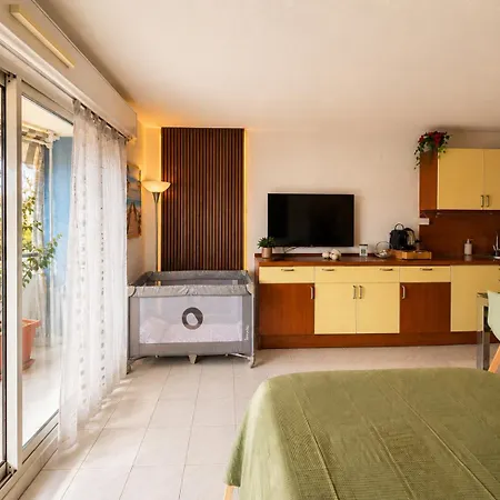 La Terrasse Bleue-parking Couvert-2 Min Plage-juan Les Pins * Antibes
